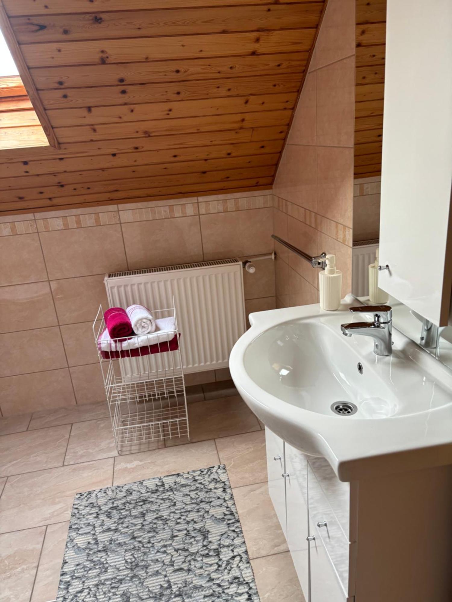 Afamado Apartman Fisli Hévíz Dış mekan fotoğraf